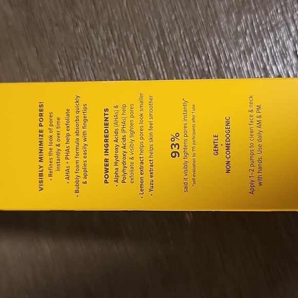 Benefit Porefessional Tight 'N Toned Pore-Refining AHA + PHA Toning Foam - Picture 6 of 9